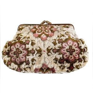 Made in Japan vintage floral tapestry kisslock clutch